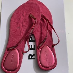 Express Sandals. NWOT